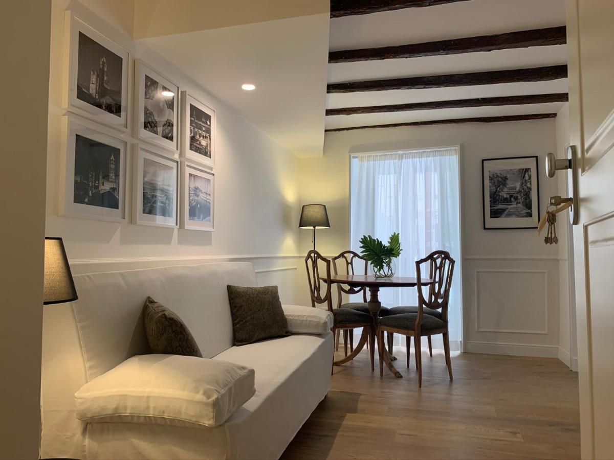 Palazzo Del Poeta - Dimora Contemporanea Hotel Palermo Bagian luar foto