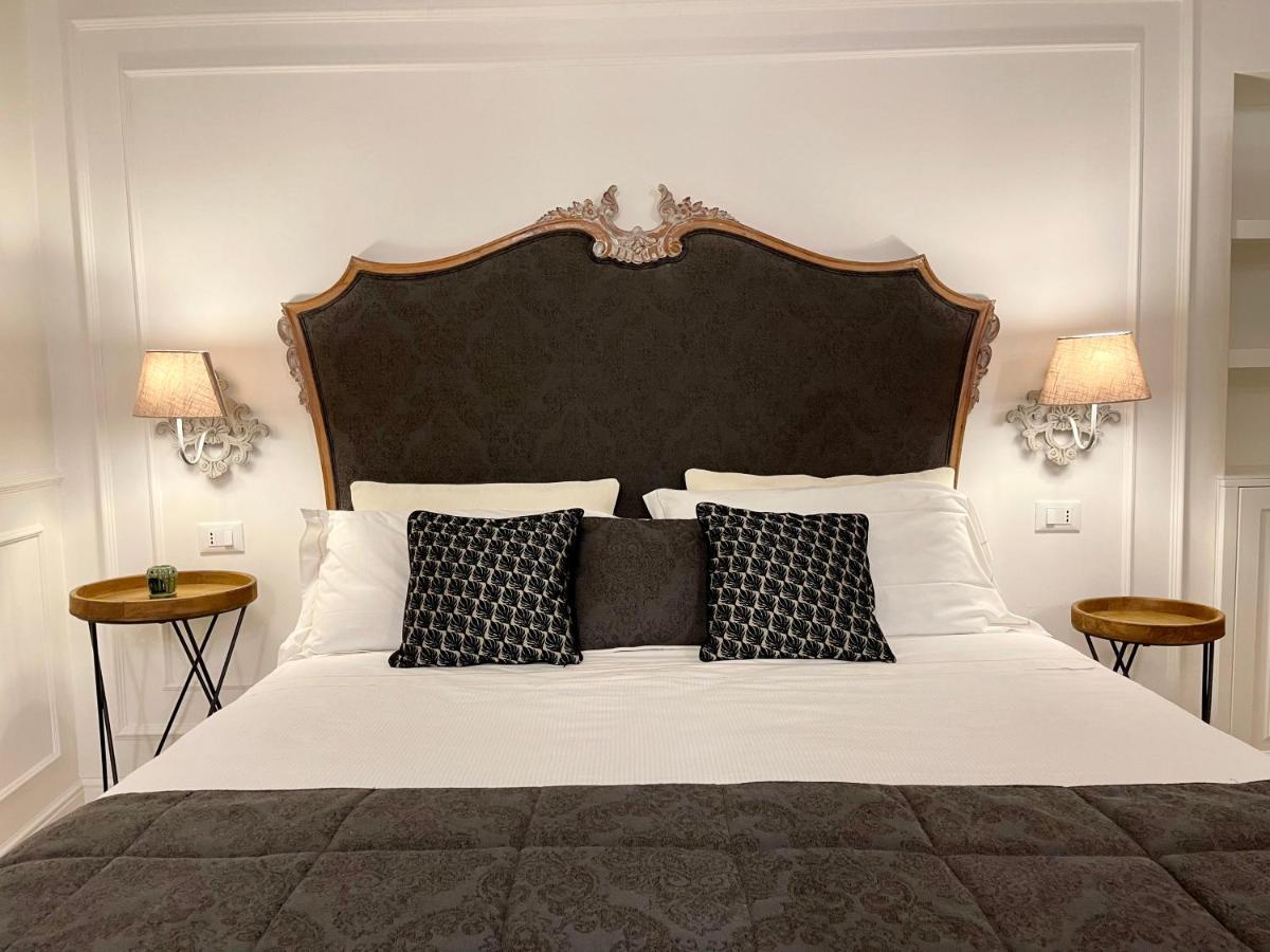 Palazzo Del Poeta - Dimora Contemporanea Hotel Palermo Bagian luar foto